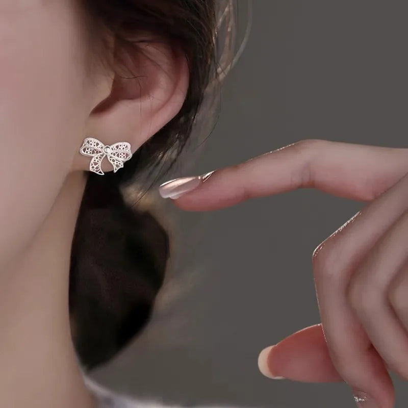Mesh Bowknot Ear Studs