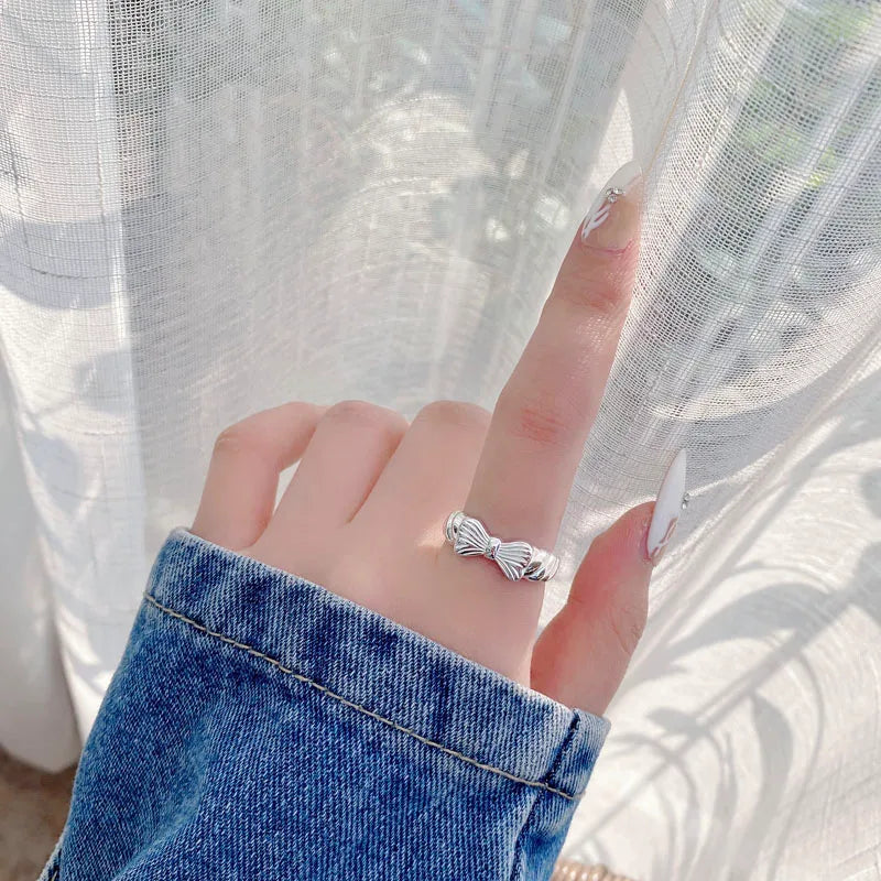 Vintage Solid Bow Adjustable Ring
