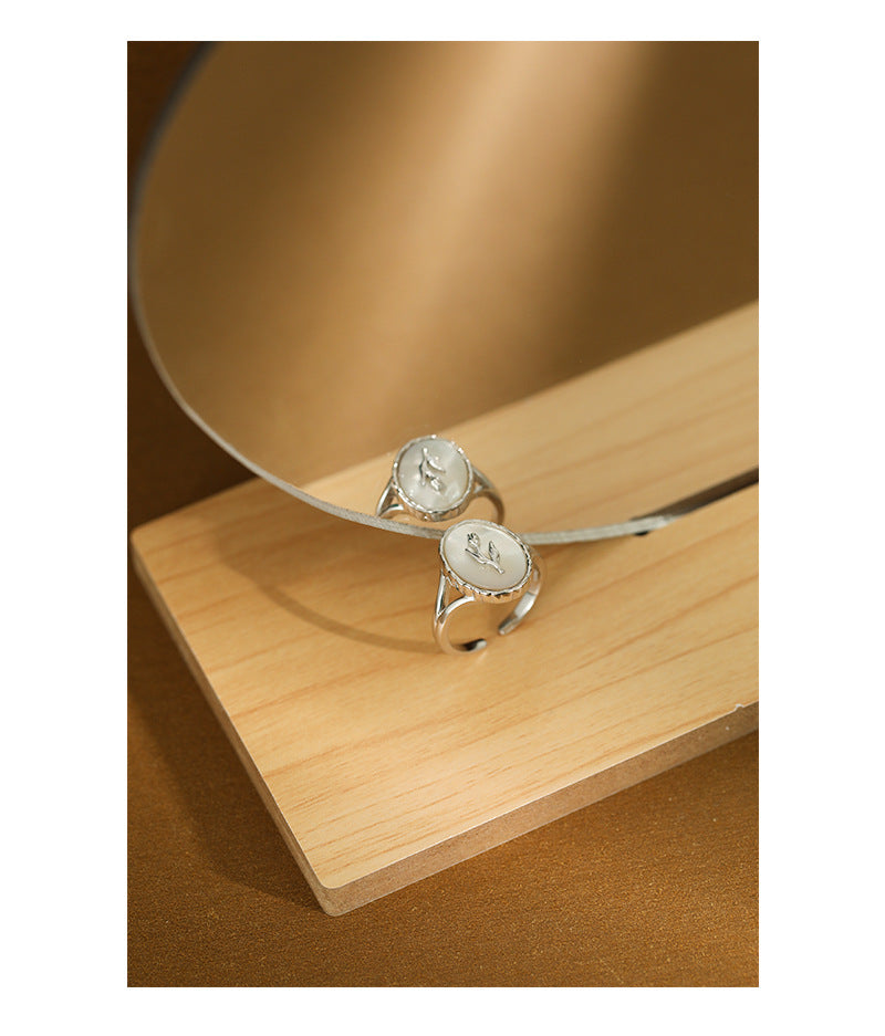 Tulip Vintage Band Adjustable Ring