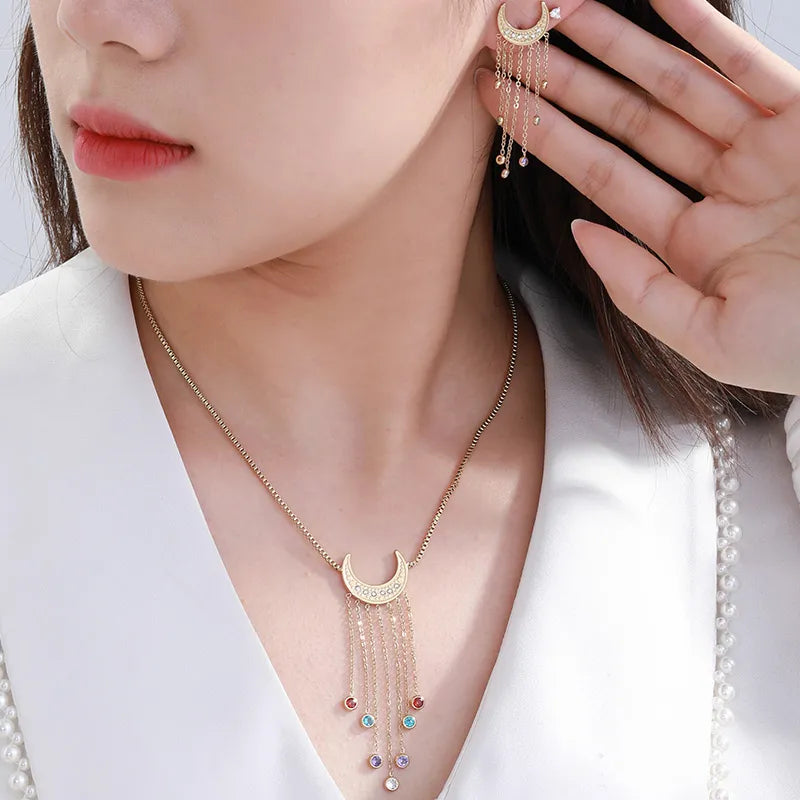 Moon Tassel Set