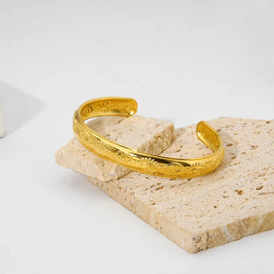 Lady Eye Cuff Bracelet