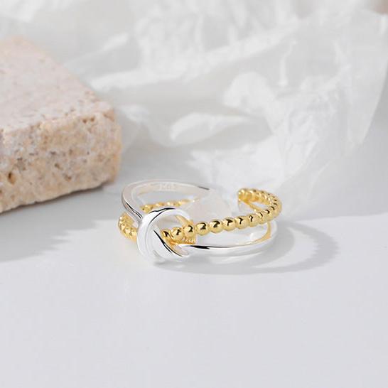 Linked Knot Ring