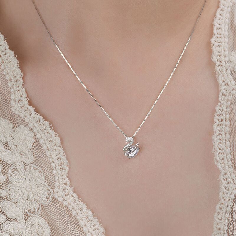 Silver Swan Pendant