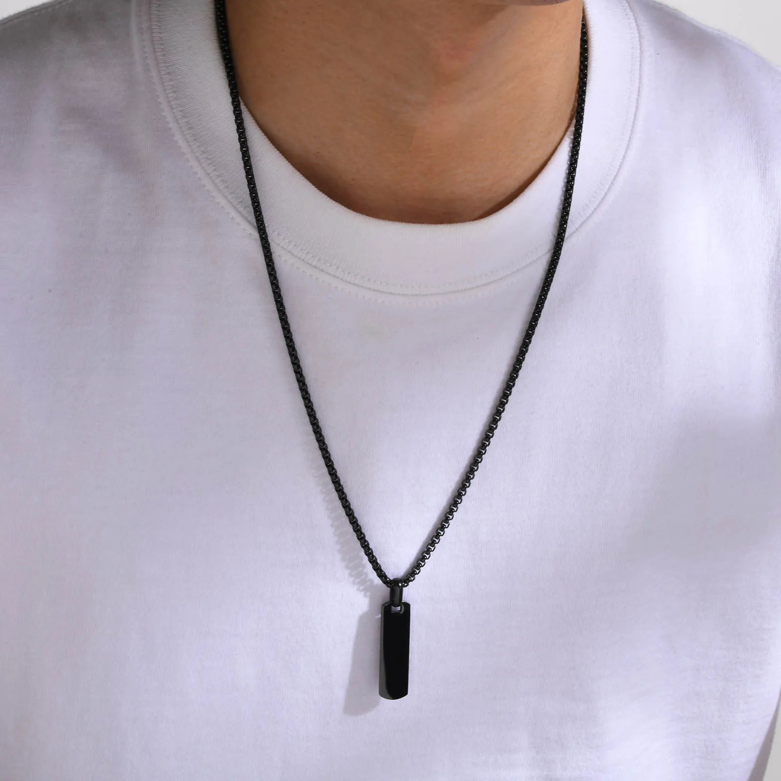 Men's Classic Tag Pendant (Black)