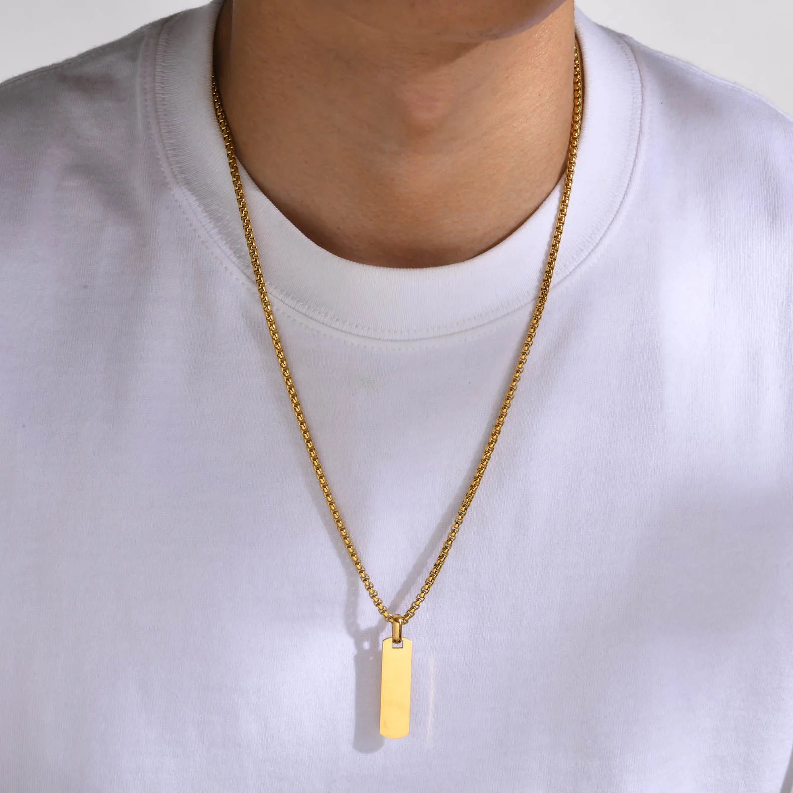 Men's Classic Tag Pendant (Gold)