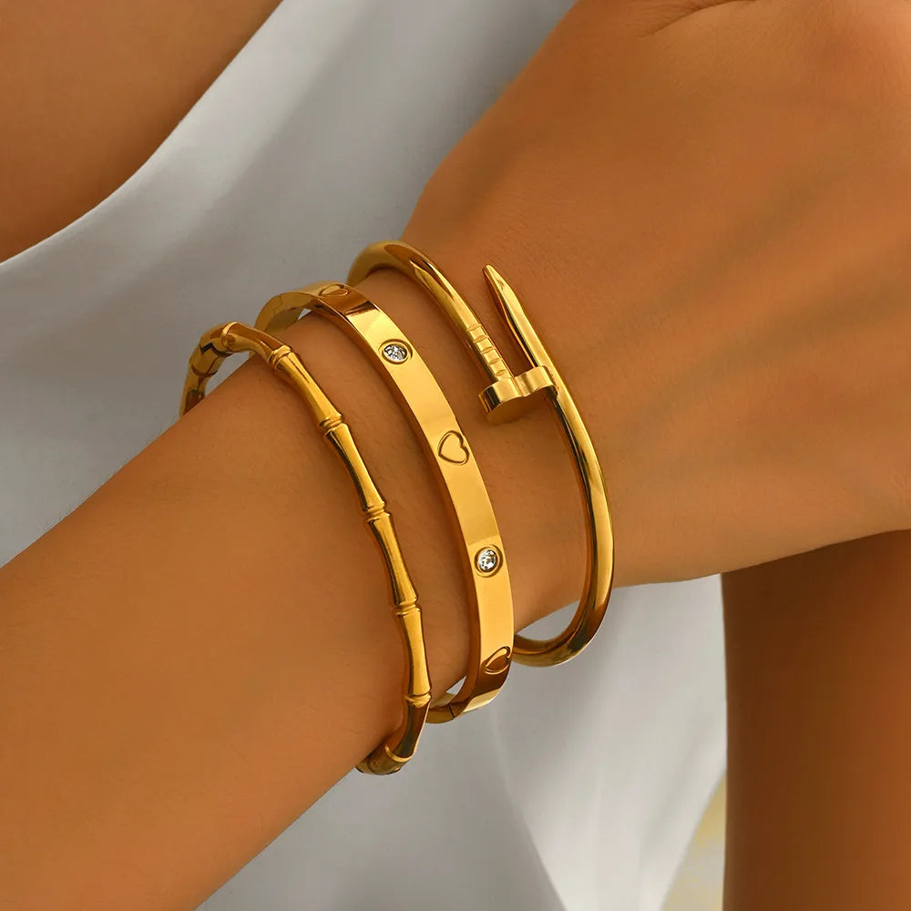 Love Bamboo Handstack