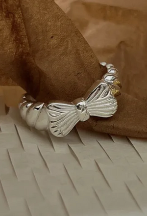 Vintage Solid Bow Adjustable Ring