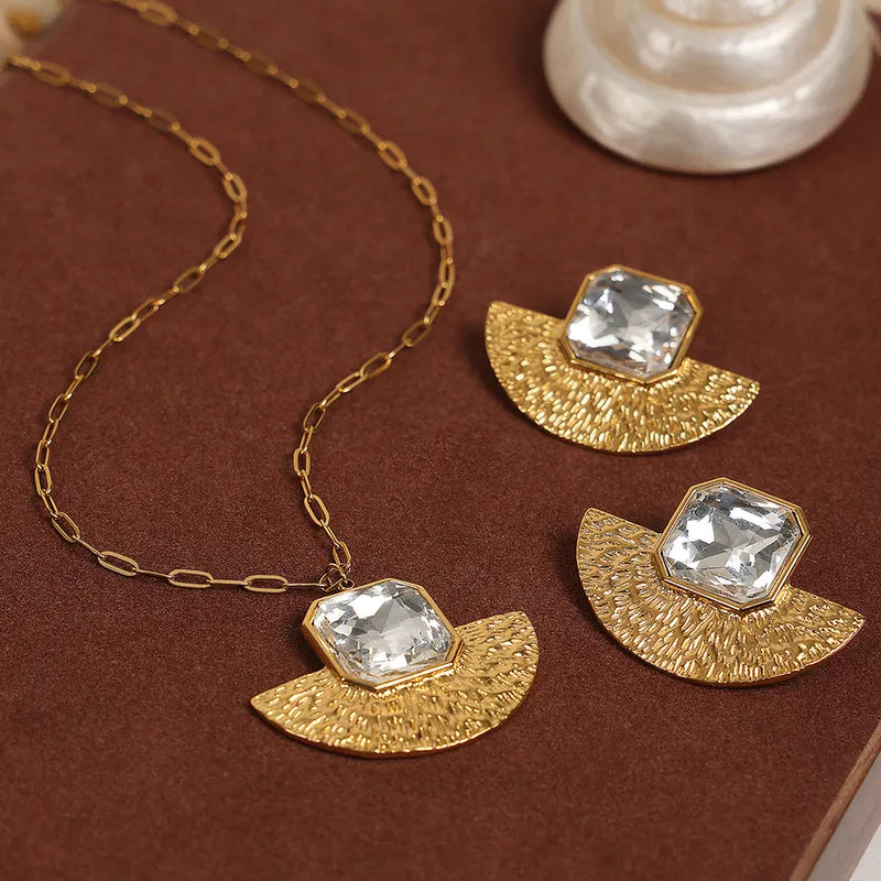 Gold Acrylic Pendant Set