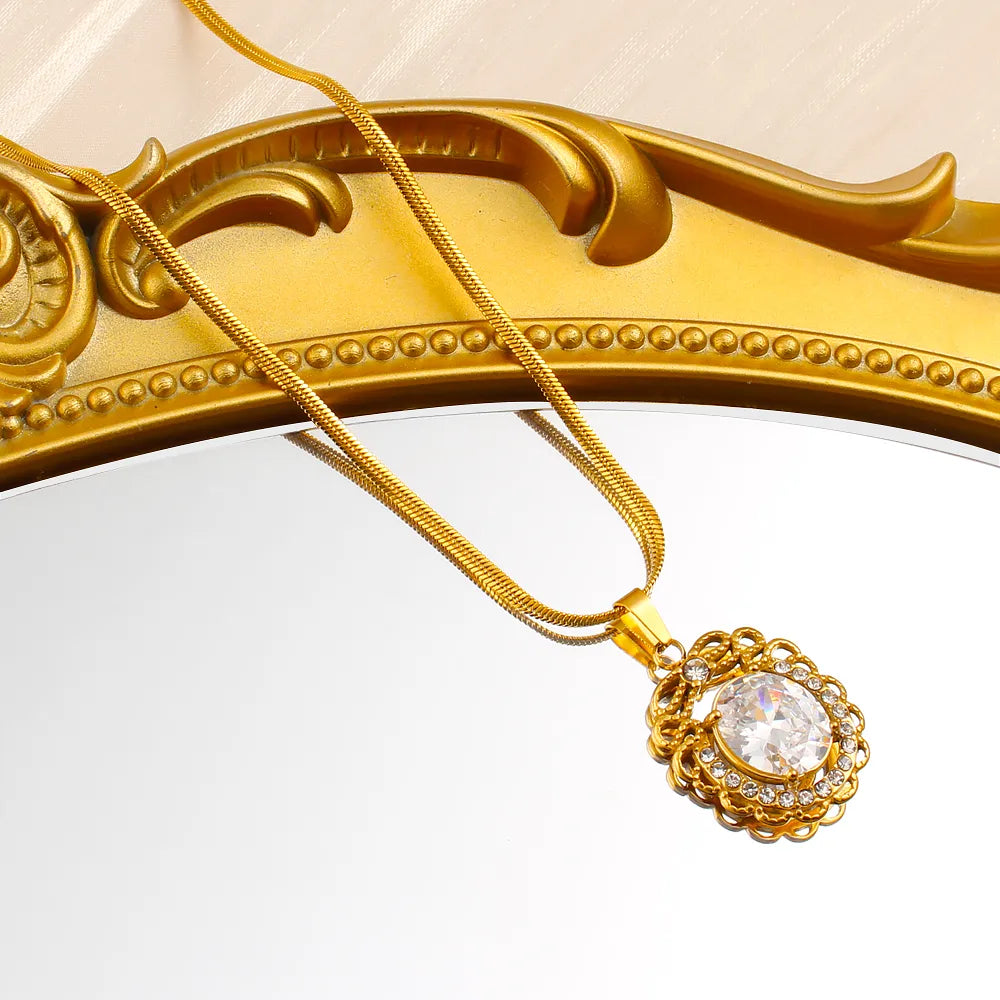 Gold Vintage Pendant