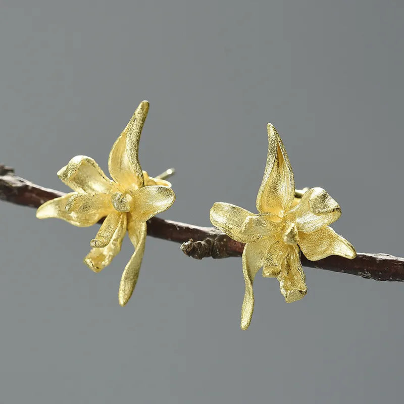 GOLD FLOWER EARRINGS