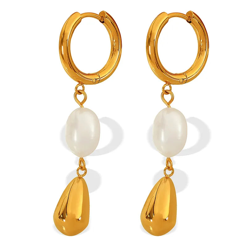 Gold Pearldrop Earrings