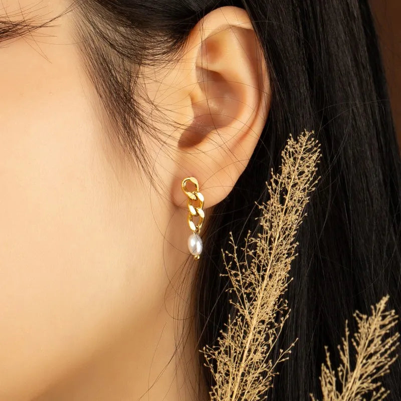 Gold Chain Pearl Earring