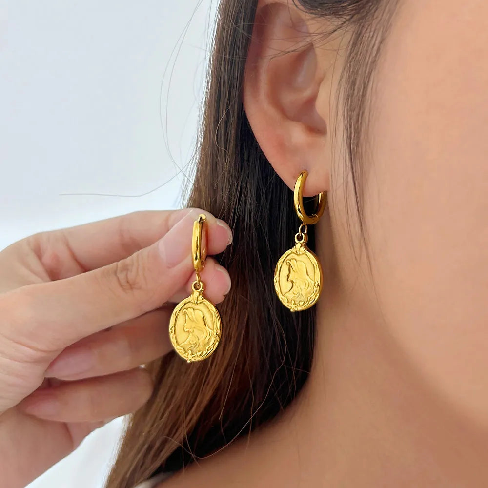 Retro Lady Drop Earrings