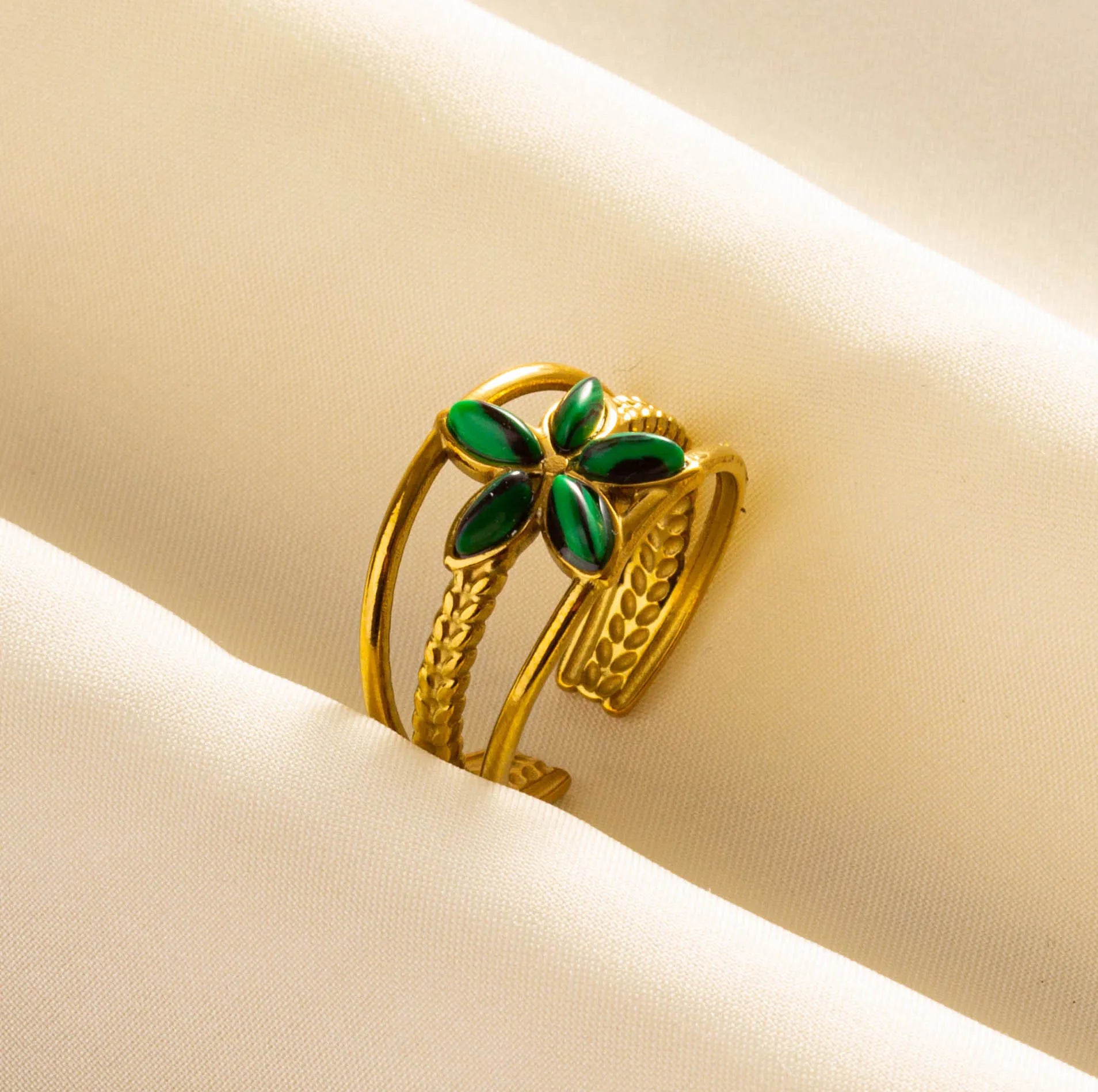 Green Flower Ring