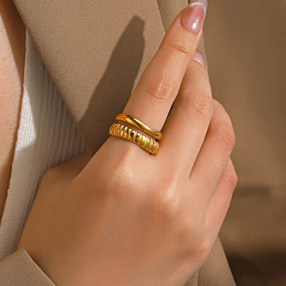 Gold Solid Lines Ring