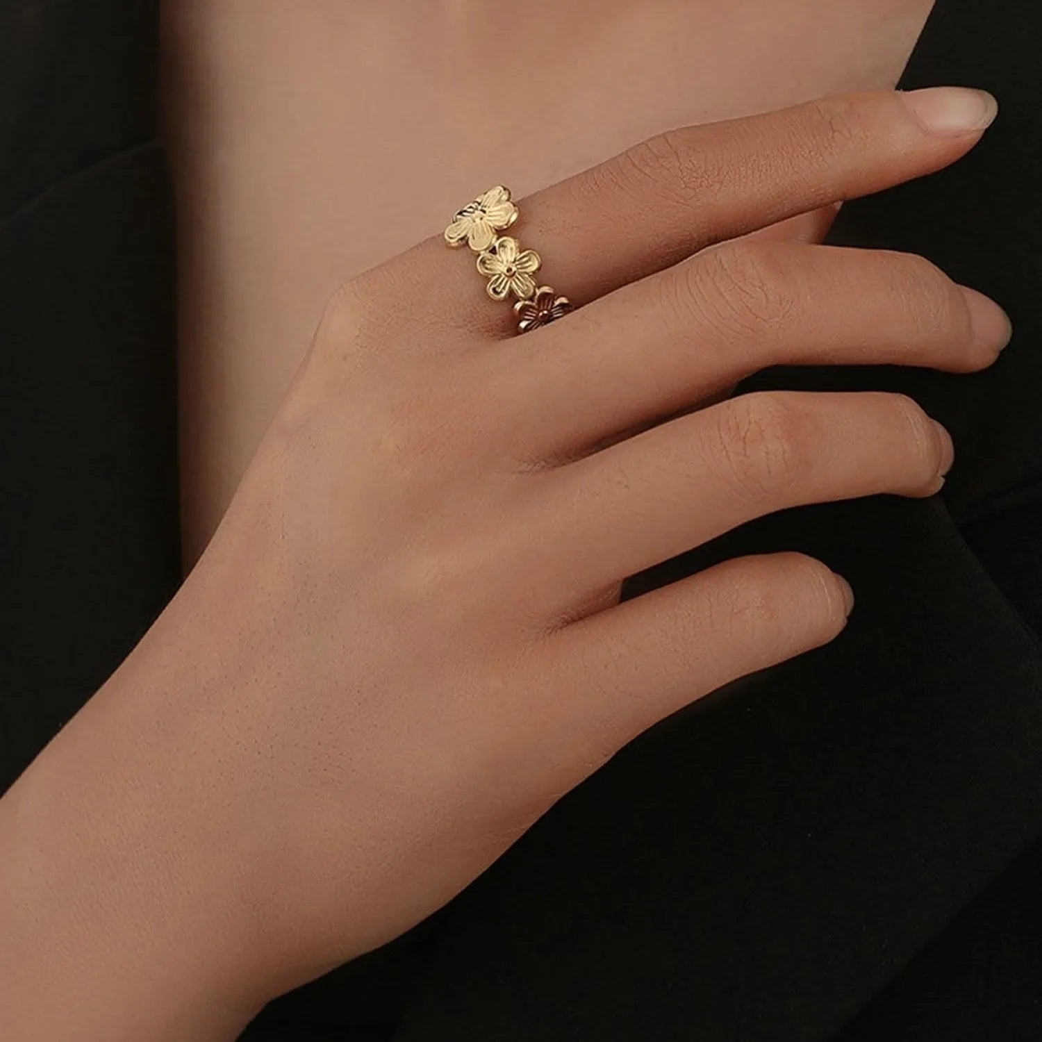 Flower Band Ring