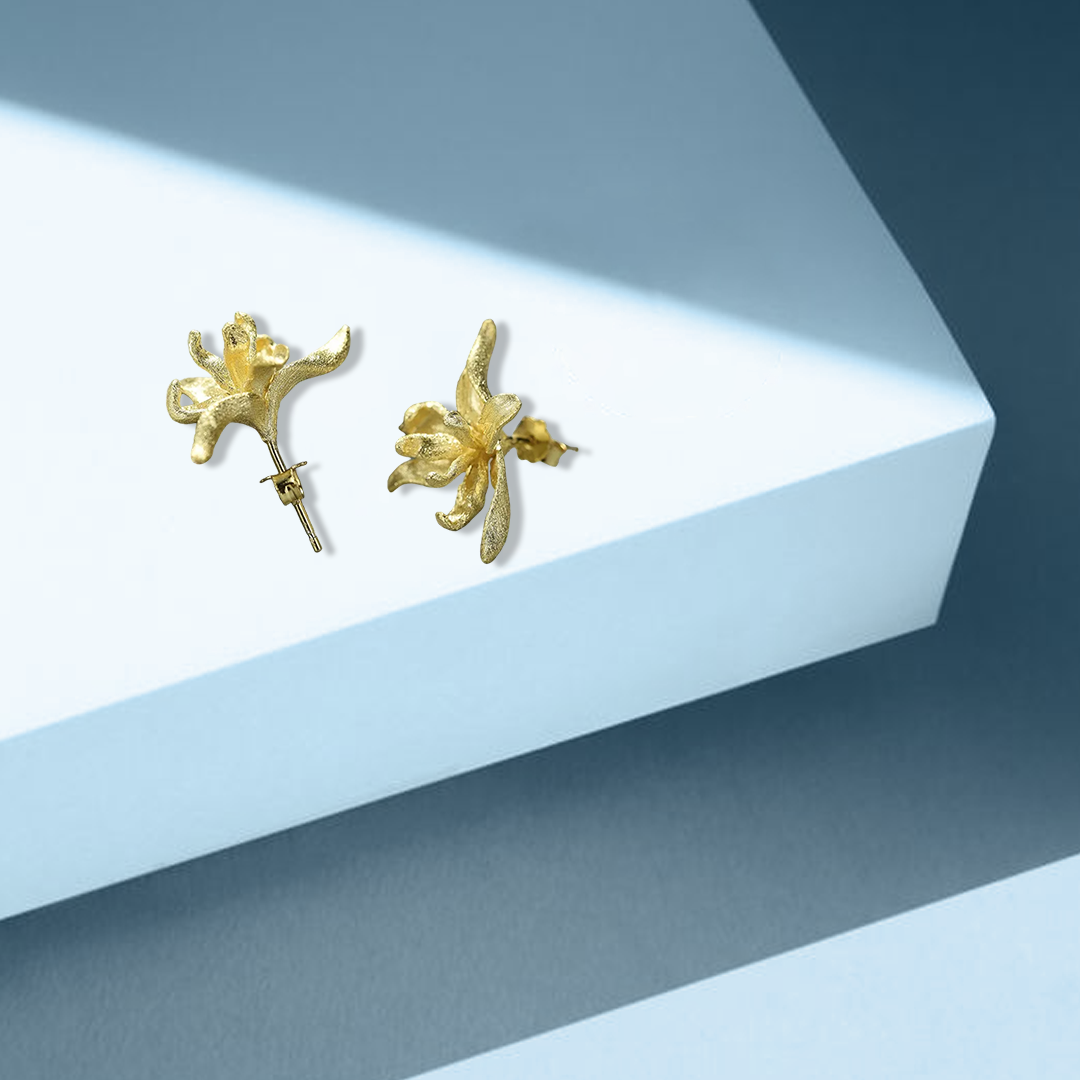 GOLD FLOWER EARRINGS