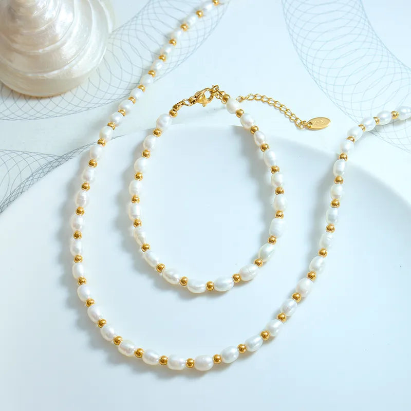 Gold Pearl Neckpiece