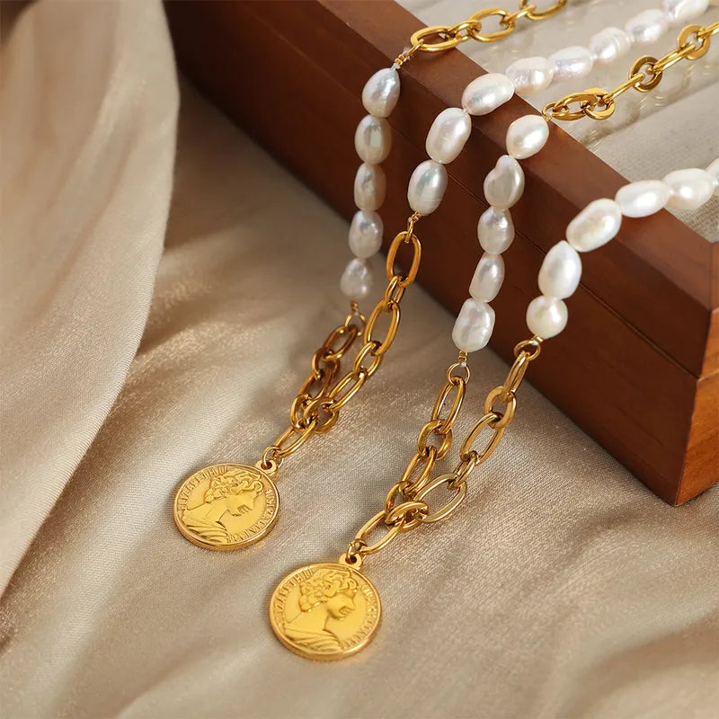 Coin Pearl Neckpiece
