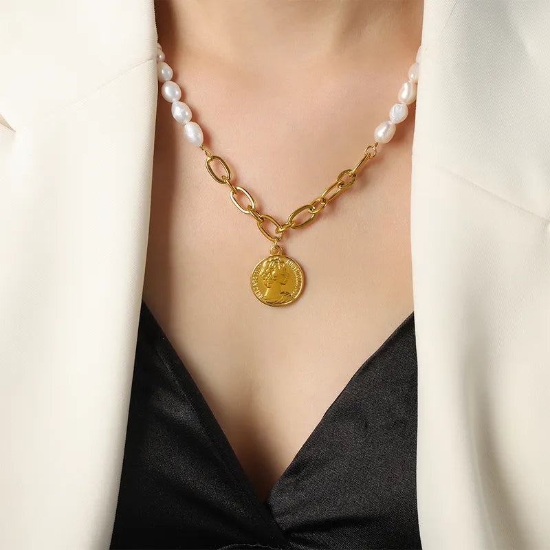 Coin Pearl Neckpiece