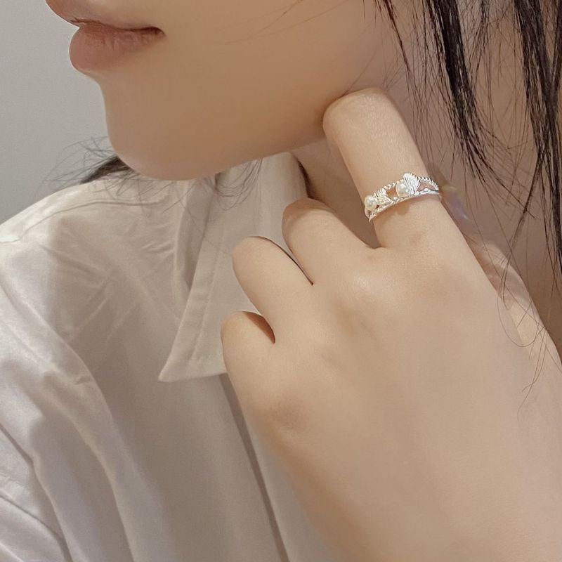 Beachy Vibes Pearl Ring