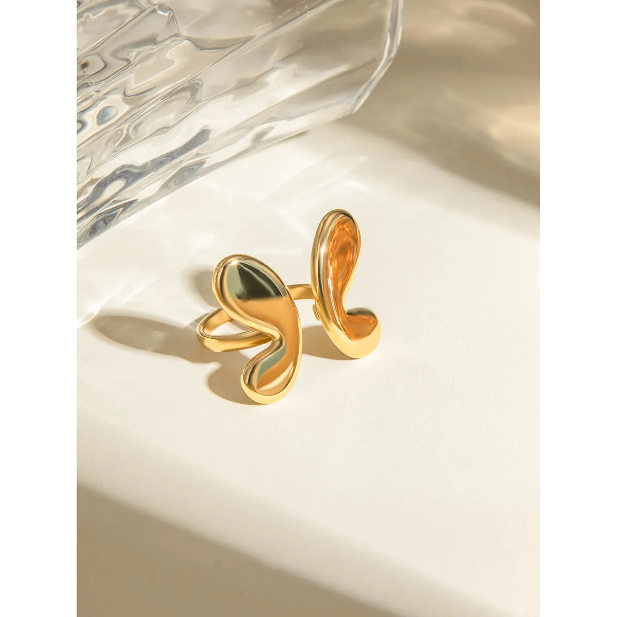 Solid Butterfly Ring