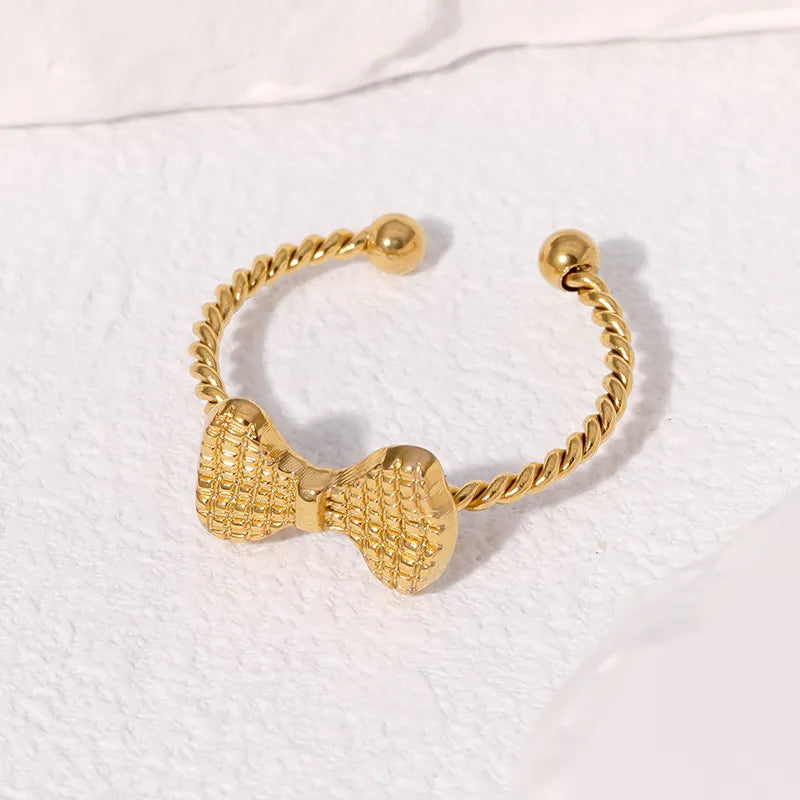 Gold Elle Bow Ring