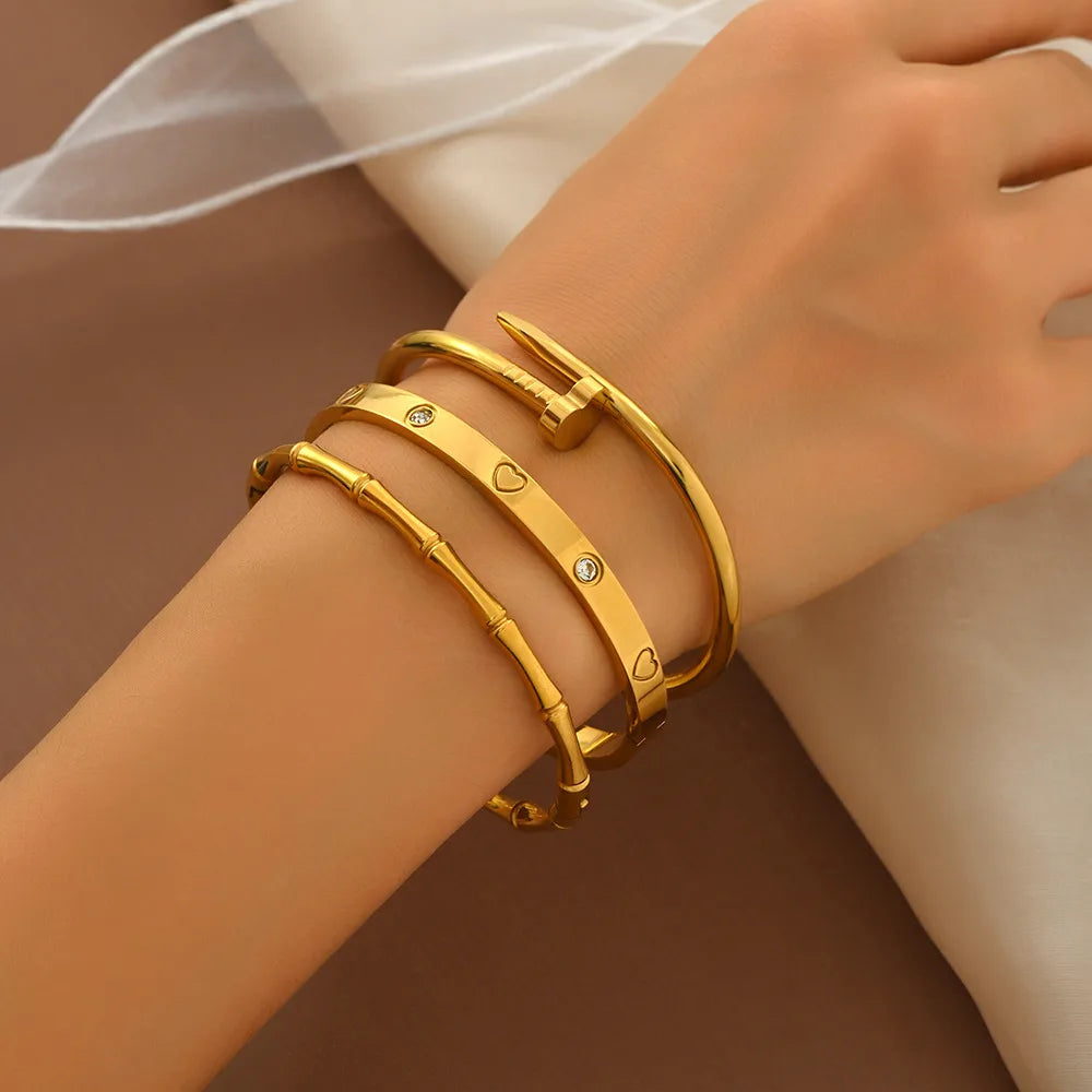 Love Bamboo Handstack