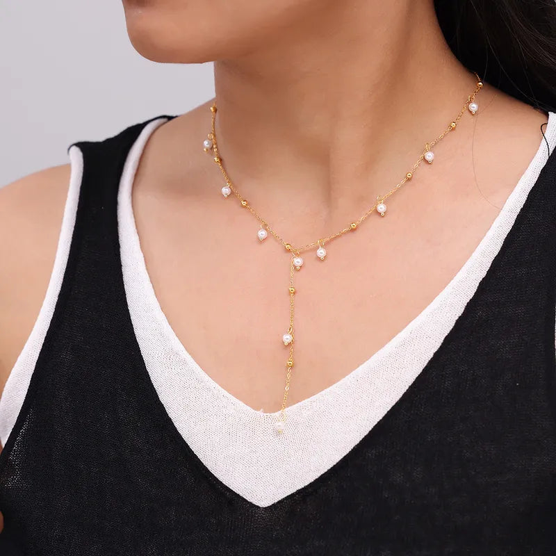 Preppy Pearl Geometric Neckpiece