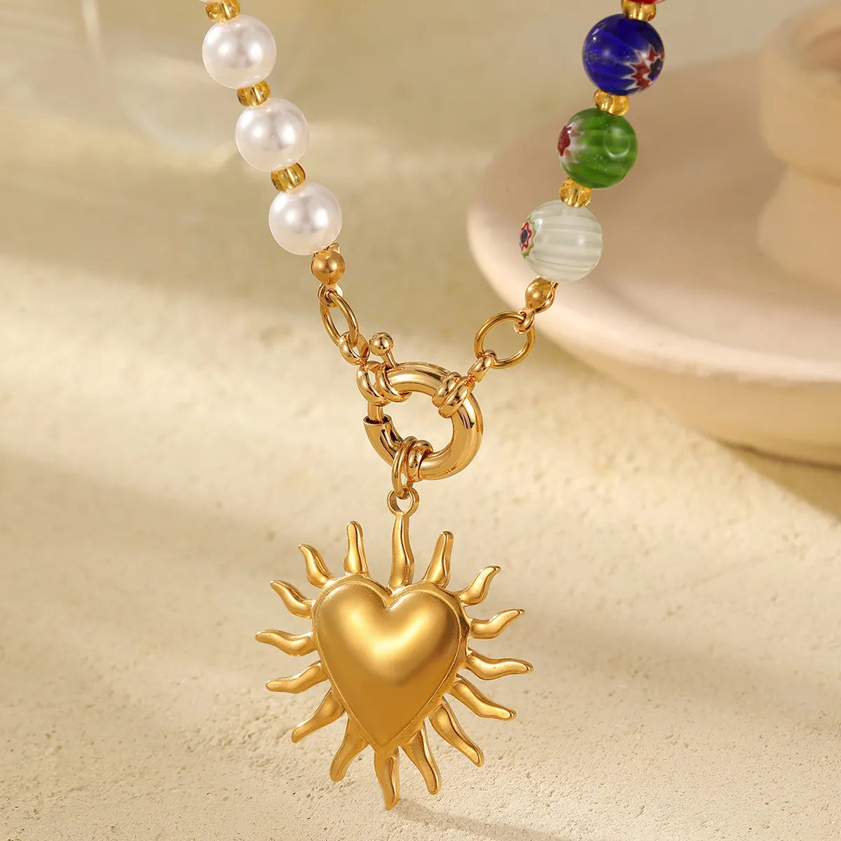 Pearls Heartshine Neckpiece