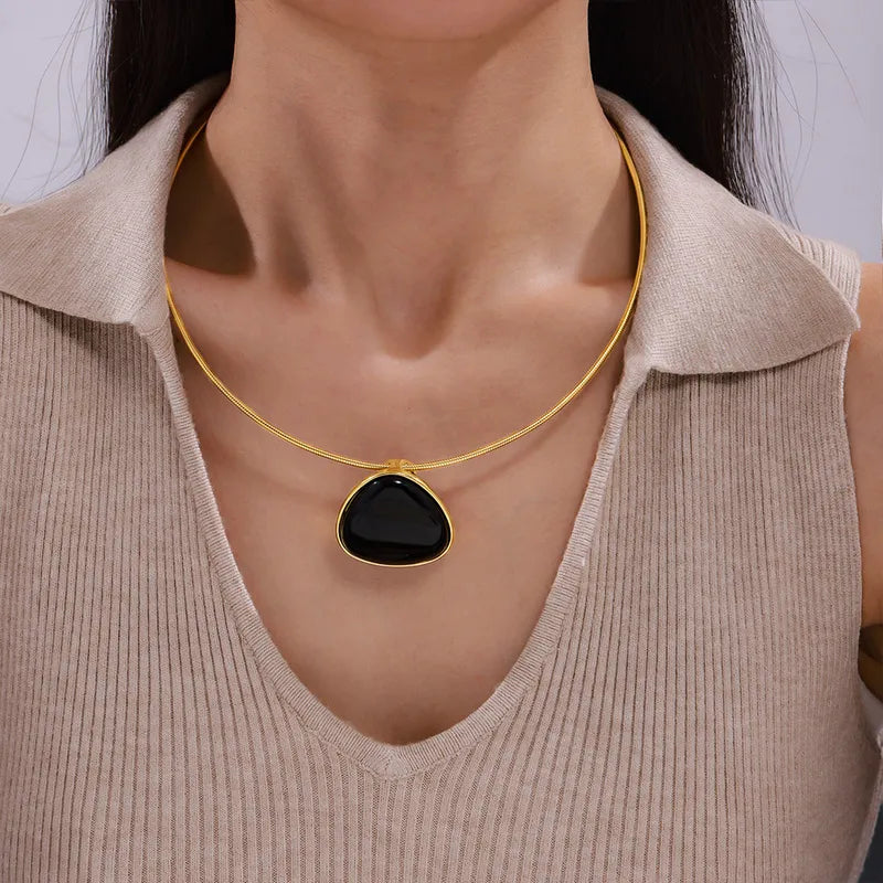 Retro Agate Neckpiece