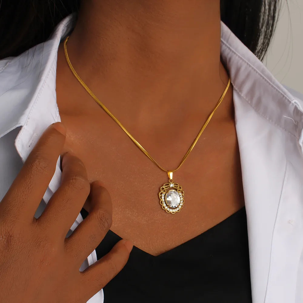 Gold Vintage Pendant